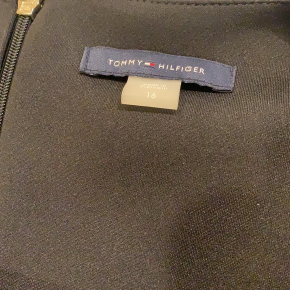 Tommy Hilfiger Shift dress with pocket detail - Picture 3 of 4